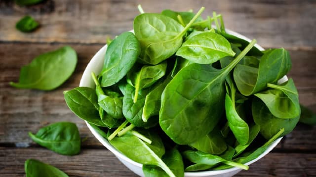 Người bị ung thư tuyến giáp nên ăn gì?