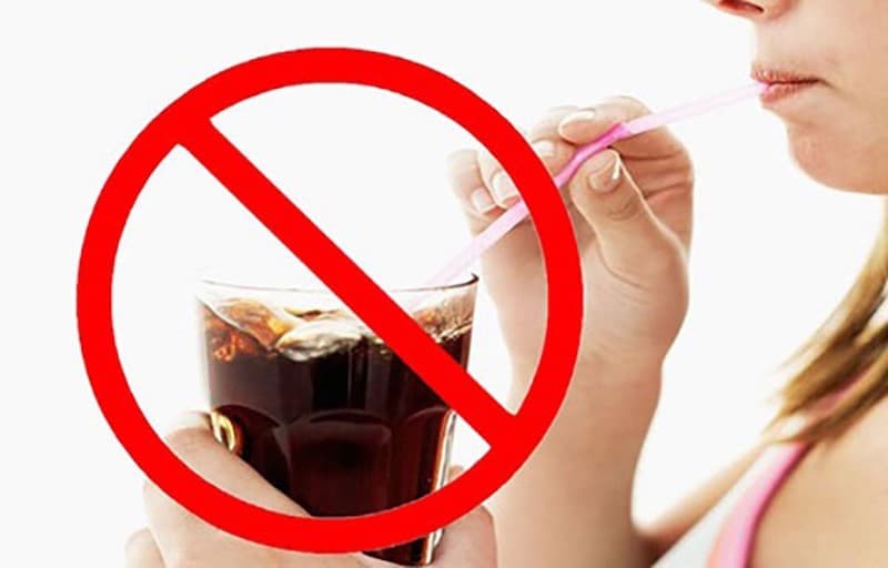 Bệnh nhân ung thư tuyến giáp cần tuyệt đối tránh các loại đồ uống có ga