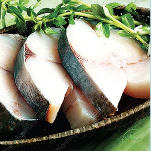 Cá biển giàu omega-3, khoáng chất và protein tốt cho cơ thể. Các loại cá, người bệnh mổ ruột thừa nên ăn nhiều là cá thu, cá hồi, cá mòi,…