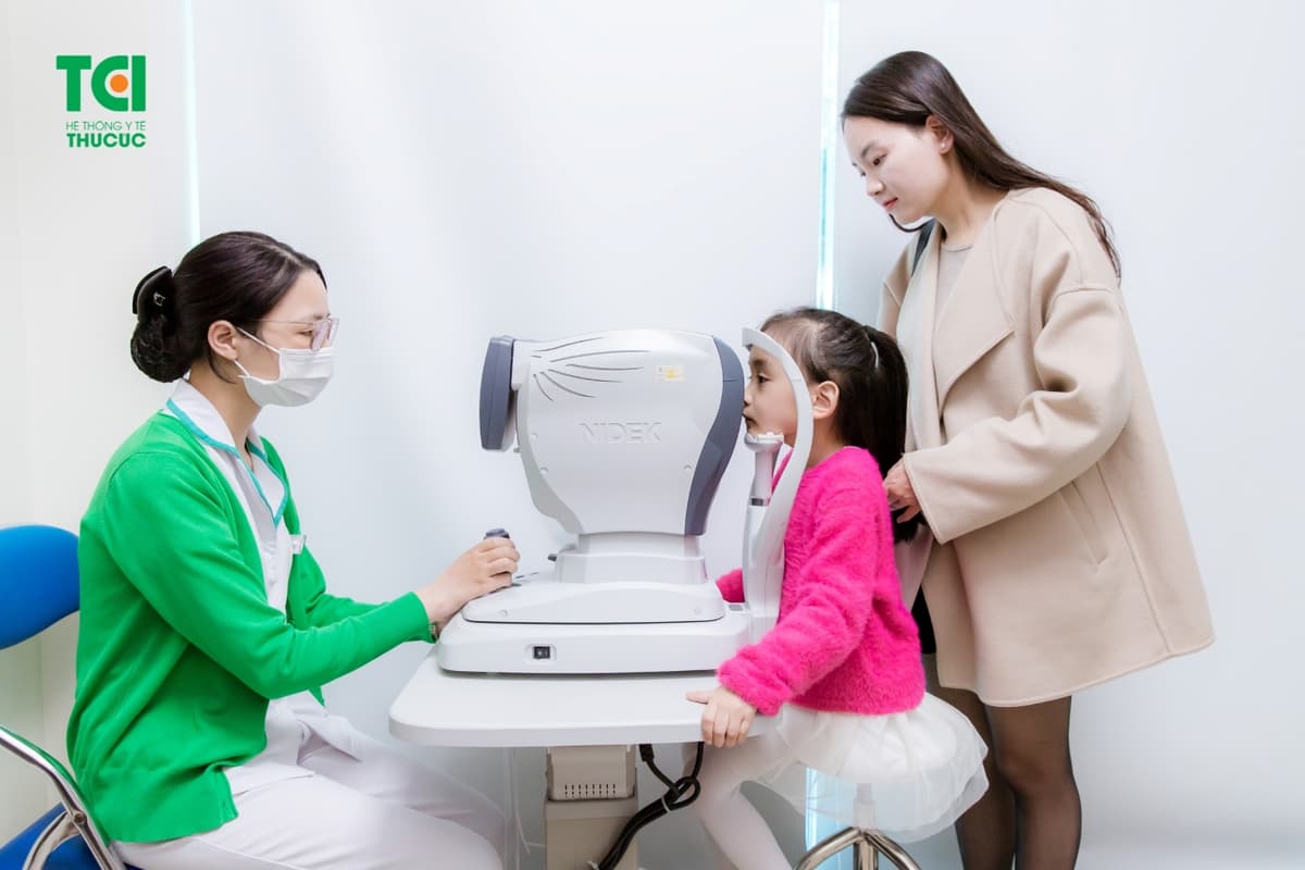 Cách điều trị tật cận thị ở trẻ em