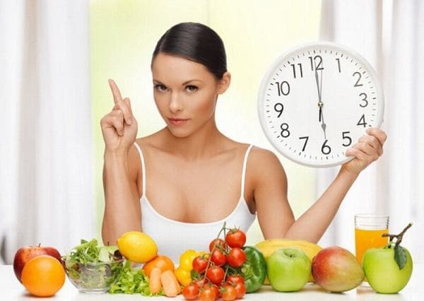 Nhịn ăn và làm sạch ruột trước khi đại tràng là lưu ý quan trọng để ca nội soi diễn ra thành công