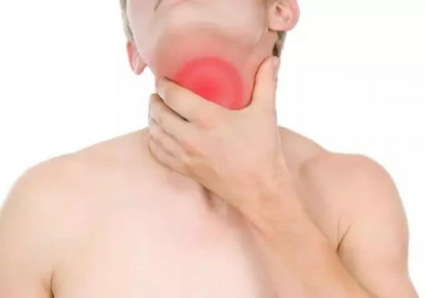 Người bị bệnh trào ngược dạ dày thực quản thường có các biểu hiện như: ợ nóng, ợ chua, bụng đầy hơi, buồn nôn, ăn khó nuốt,.