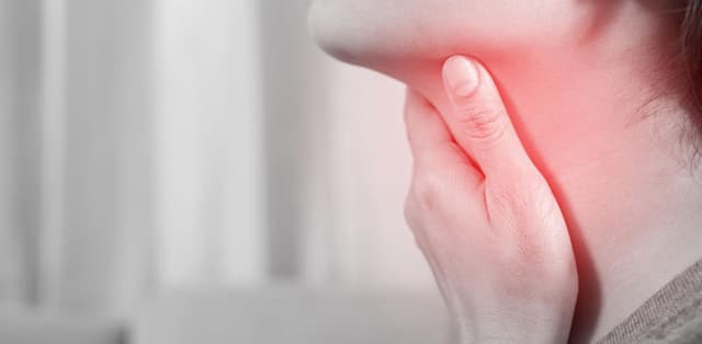 Viêm amidan có mủ nguy hiểm như thế nào?