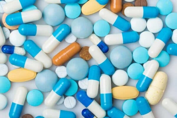 Điều trị viêm tai giữa bằng thuốc do bác sĩ chỉ định