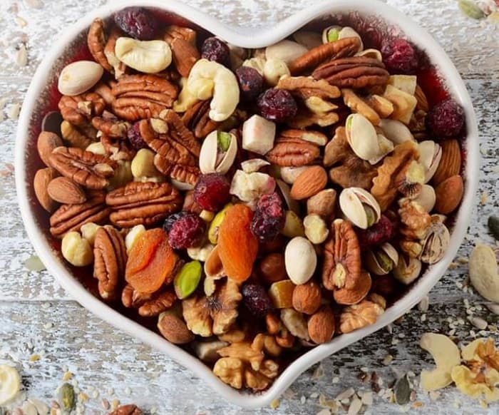 Các loại hạt cũng rất tốt cho chị em khi đến chu kỳ kinh nguyệt