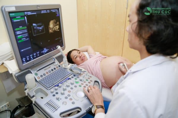 Kiểm tra tình trạng sức khỏe của thai nhi