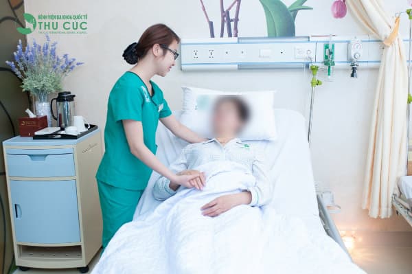 Chăm sóc giảm nhẹ giúp người bệnh giảm triệu chứng bệnh, nâng cao thể trạng...