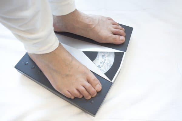 Dấu hiệu ung thư ở nam giới bao gồm giảm cân đột ngột