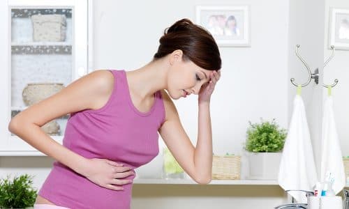 Để khắc phục tình trạng đầy hơi khi mang thai 3 tháng đầu, thai phụ nên chú ý xây dựng cho mình chế độ ăn uống hợp lý, thói quen sinh hoạt khoa học, lành mạnh.