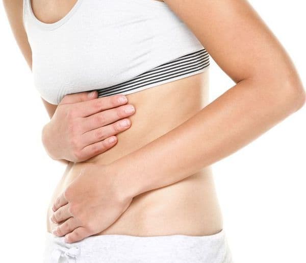 Đau bụng hạ vị là một trong những triệu chứng bệnh thường gặp ở bệnh nhân ung thư trực tràng