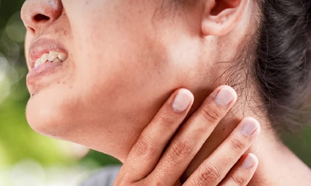 Triệu chứng của bệnh ung thư tuyến nước bọt