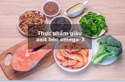Loại axit béo này rất quan trọng với sức khỏe của bạn. Những nghiên cứu sơ bộ cho thấy những thực phẩm giàu axit béo có những tác dụng tốt đối với bệnh hen suyễn. Nếu bạn không hấp thụ đủ chúng trong cá, thì hãy lựa chọn cho thực đơn của bạn các loại hạt.