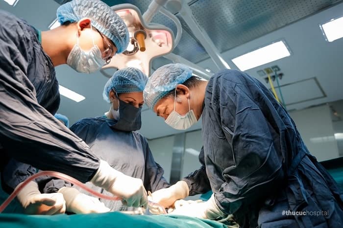 Sinh mổ hết bao nhiêu tiền