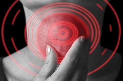 Chi phí cắt polyp thanh quản