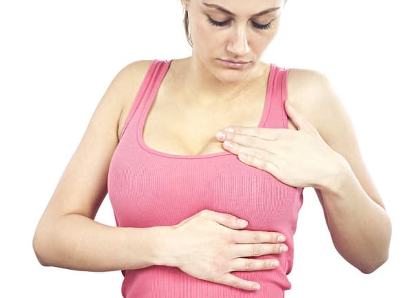 Ở nữ giới, đau ngực bên trái có thể liên quan đến nhiều bệnh lý tuyến vú, không laoị trừ ung thư