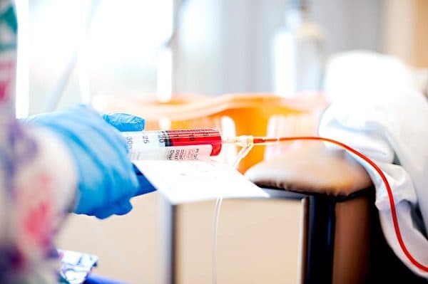 Nhiều người lựa chọn ra nước ngoài điều trị ung thư vì nhiều lý do