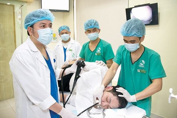 Để ca nội soi cắt polyp dạ dày diễn ra an toàn, người bệnh cần lựa chọn địa chỉ uy tín
