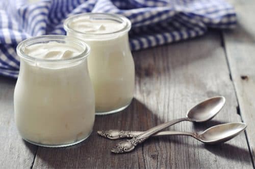 Sữa chua rất tốt cho người bệnh mới mổ trực tràng.