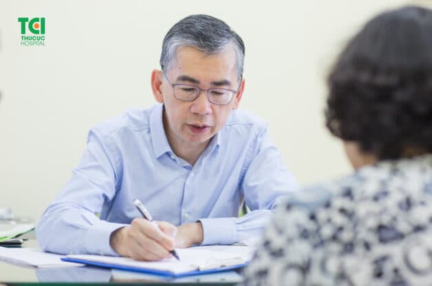 Điều trị bệnh ung thư tuyến nước bọt thế nào?