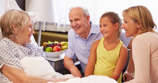 Người bệnh cần chú ý nghỉ ngơi và ăn uống khoa học để cải thiện sức khỏe