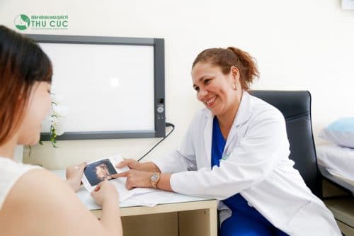 Kết quả đo khoảng sáng sau gáy sẽ là căn cứ để bác sĩ quyết định có nên chọc ối lấy mẫu nhung màng đệm để tìm kiếm những bất thường ở NST thai khi