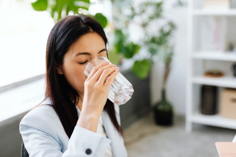 Cách cải thiện chứng đau đầu do thời tiết