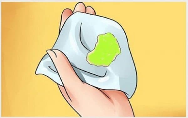 khí hư khi mang thai 3 tháng đầu