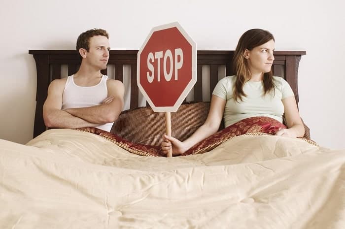 Nên kiêng quan hệ sau sinh mổ khi chưa hết sản dịch