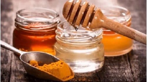 làm đẹp sau sinh với nghệ và mật ong