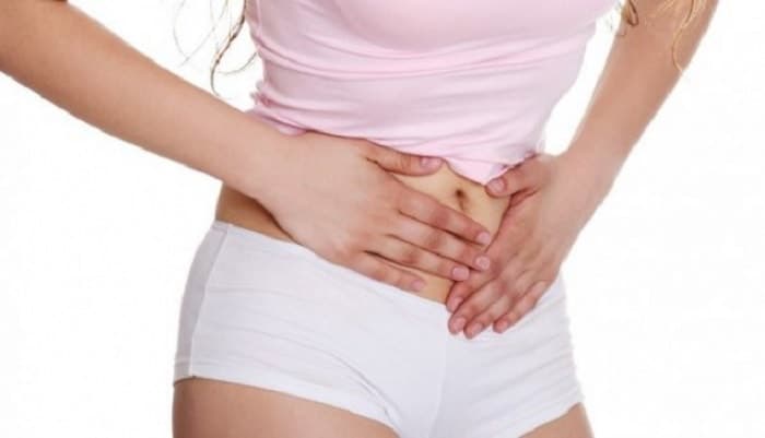 Viêm nhiễm vùng kín là nguyên nhân khiến khí hư ra nhiều