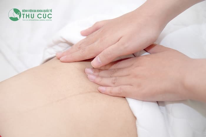 Thăm khám định kỳ để kịp thời phát hiện những bất thường ở tử cung.