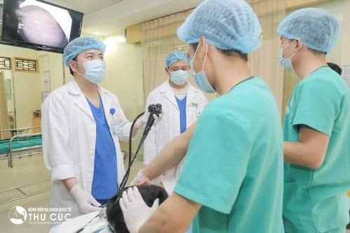 Ngoài xét nghiệm máu, để chẩn đoán ung thư dạ dày, bạn cần thực hiện nội soi dạ dày