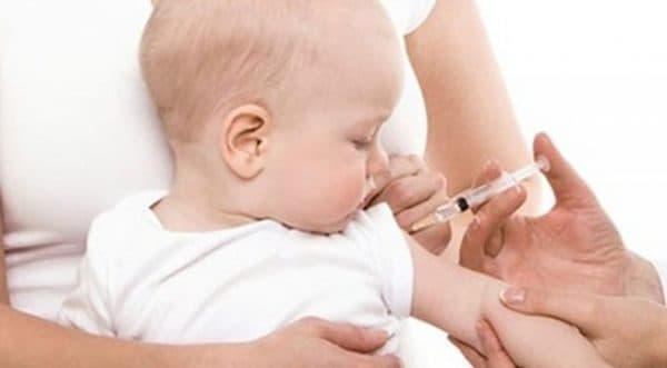 Tiêm phòng viêm gan B cho trẻ