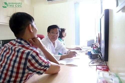 Nếu gặp phải tình trạng đau ở đỉnh đầu kéo dài và mức độ đau nặng hơn, người mắc phải cần đi khám sớm