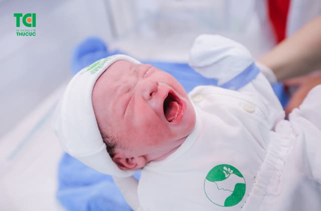 Hotgirl Mai Thỏ đi sinh