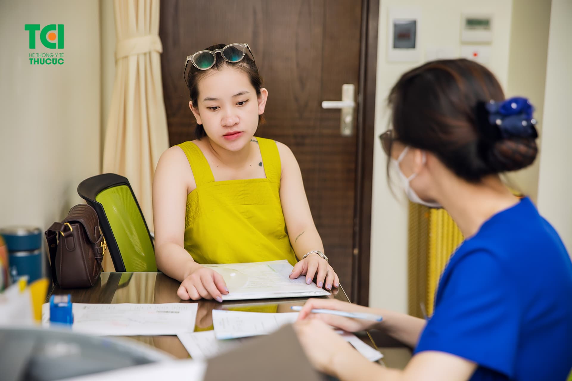 Mẹ nên đến cơ sở y tế uy tín để được thăm khám và tư vấn cụ thể khi bị ốm