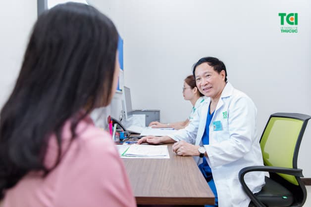 Cũng như tại bệnh viện Thu Cúc, phòng khám ĐKQT Thu Cúc hội tụ đội ngũ bác sĩ đa khoa giỏi chuyên môn cả trong nước và quốc tế.