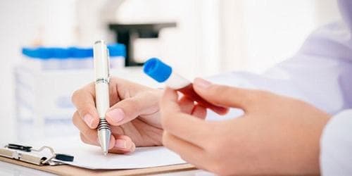 Xét nghiệm GGT mới cho biết liệu một người có đang gặp vấn đề về gan hay không, chứ không giúp tìm được chính xác nguyên nhân gây bệnh.