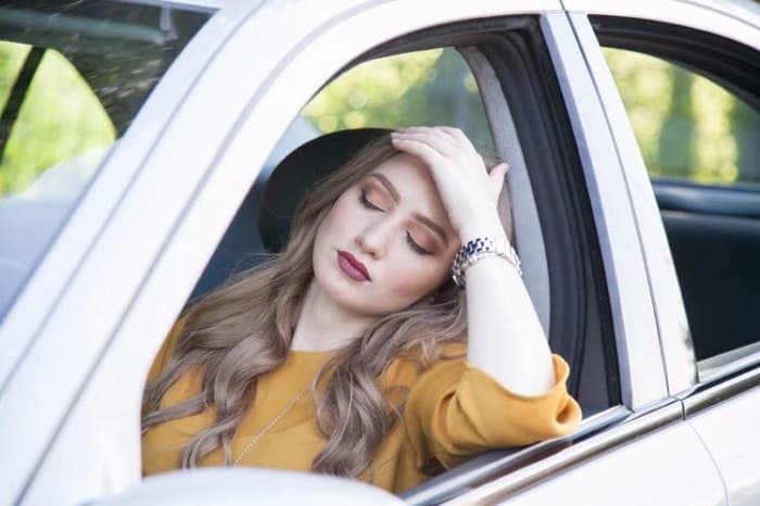 Say xe là hiện tượng xảy ra khi sự xung đột thông tin giữa các giác quan như mắt, tai, dây thần kinh tại các khớp và cơ thể