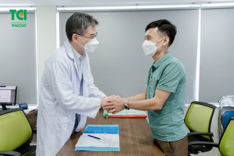 Khám và điều trị ung bướu với bác sĩ Singapore tại Thu Cúc TCI