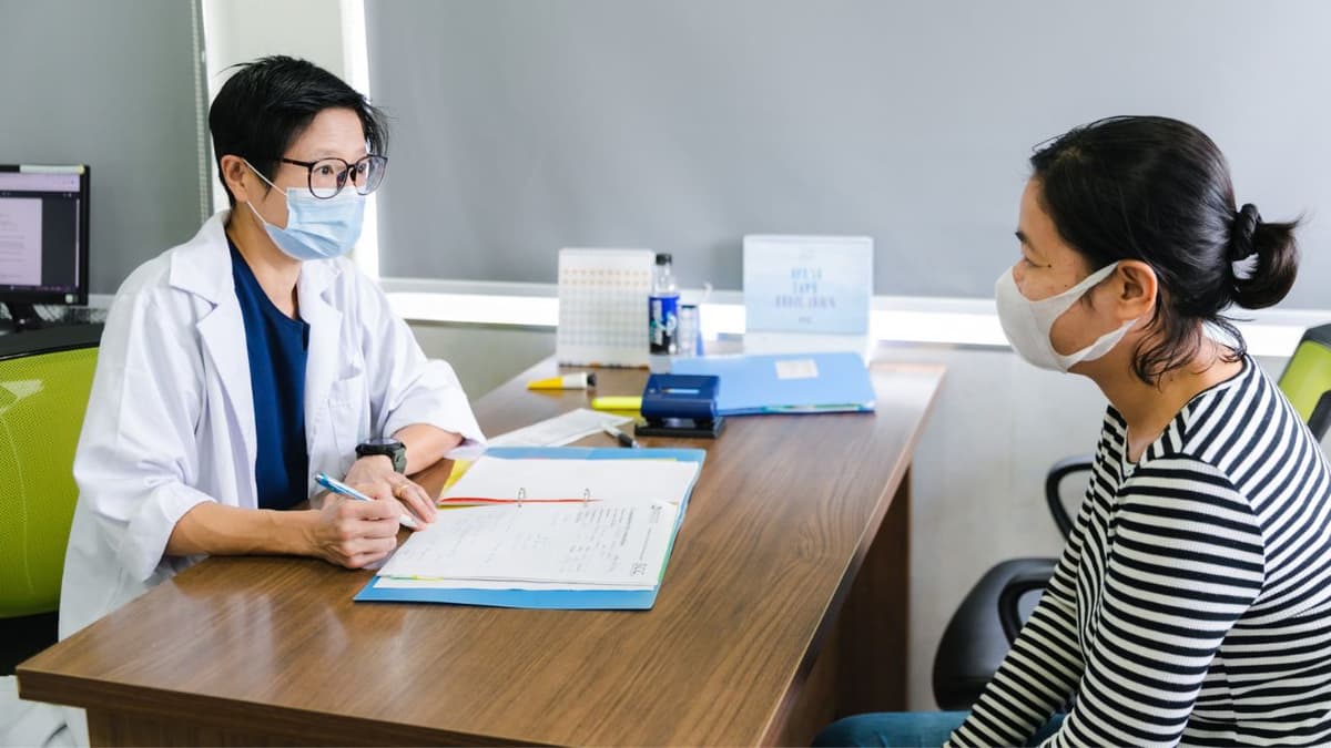 Khám ung bướu với đội ngũ bác sĩ Singapore tại Thu Cúc TCI