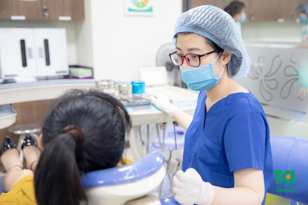 Nhổ răng khôn mọc lệch để tránh những tác hại xấu tới sức khỏe răng miệng