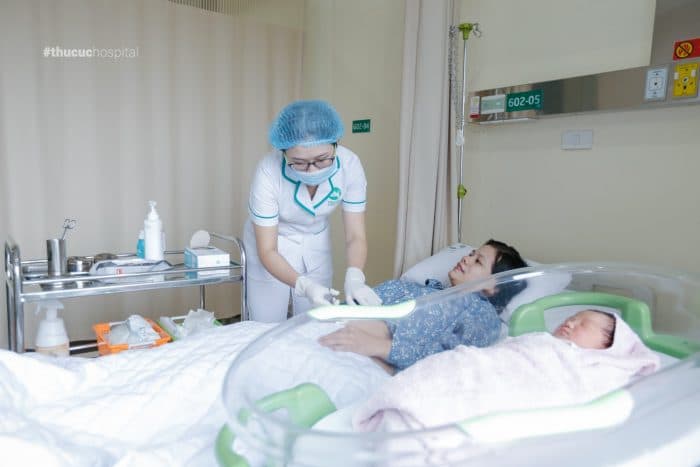 Vết mổ cần phải được chăm sóc đúng cách và khoa học thì mới chóng lành và không gây biến chứng