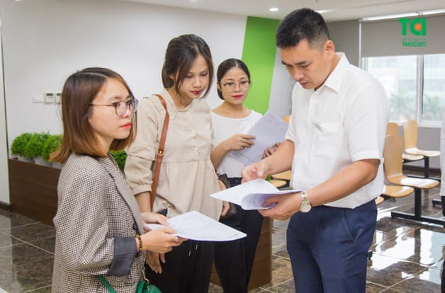 Mọi người kiểm tra lại thông tin để tiến hành khám sức khỏe doanh nghiệp định kì