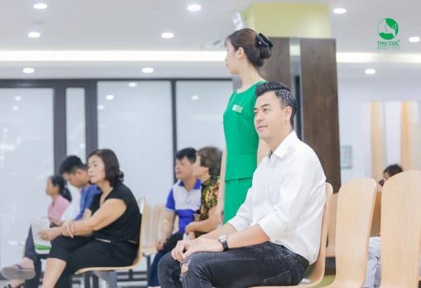 mc tuấn tú tại bệnh viện