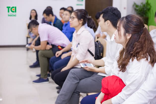 Ngay từ sáng mọi người tập trung khá đông đủ tại Bệnh viện 