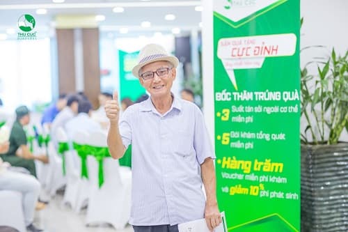 Nụ cười hạnh phúc và sự hài lòng trên gương mặt của người bệnh là minh chứng rõ ràng nhất cho sự thành công của hội thảo
