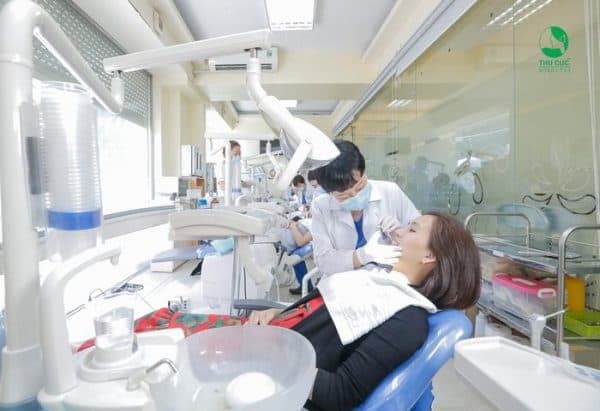 tay nghề bác sĩ thu cúc