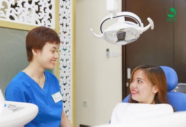 đau răng khi nhai cần đến khám tại cơ sở uy tín