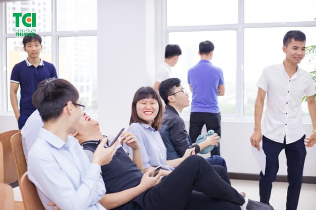 Hiểu được lợi ích của khám sức khỏe định kỳ mang lại nên nhân viên công ty đã tích cực tham gia khám sức khỏe đầy đủ